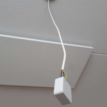 6-wifi-schakelaar-op-netstroom-aansluiten om een infrarood paneel installeren