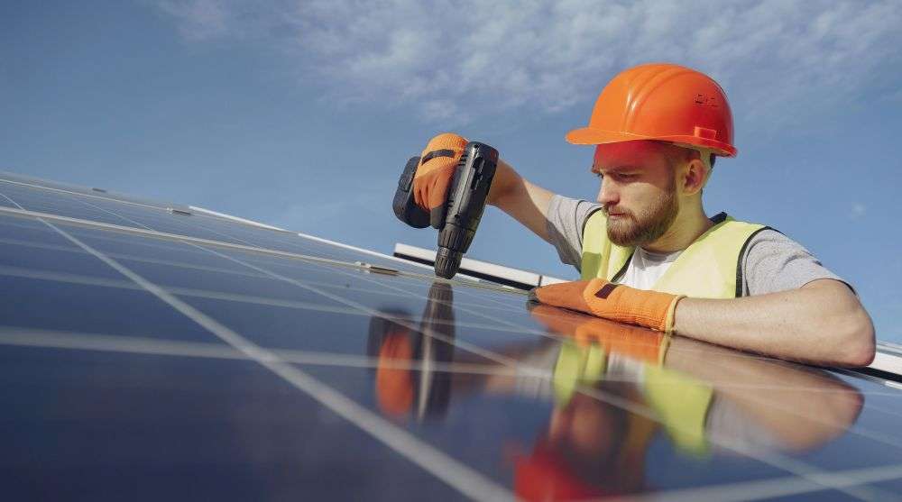 Besparen met zonnepanelen op het verwarmen van je woning