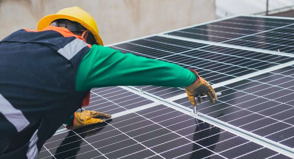 Hou je zonnepanelen in topconditie, ongeacht het weer